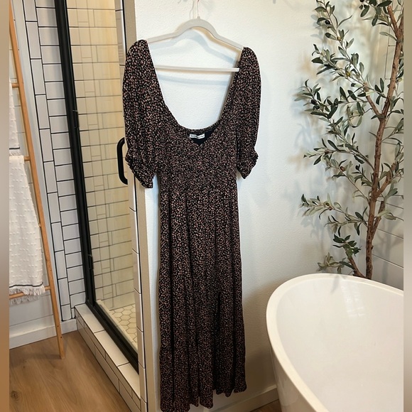 Abercrombie Fall Floral Midi Dress - Picture 2 of 6